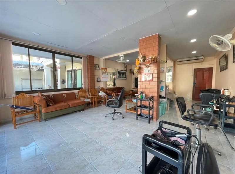 เจริญลาภ5 รังสิต-คลอง8, Pathum Thani, ถนนรังสิต-นครนายก, Lam Phak Kut, Thanyaburi, Pathum Thani, 3 Bedrooms, 200 sqm, Single Detached House For Sale, by คุณ พัชรนันท์ พรมพิทักษ์ (นัจข์), 500476451 - DDproperty.com