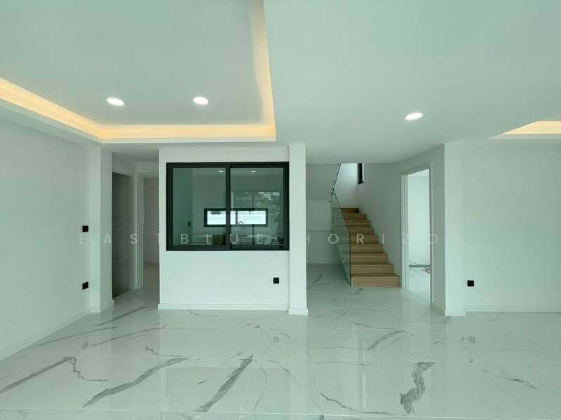 House Area Ladprao, Bangkok, Chan Kasem, Chatuchak, Bangkok, 4 Bedrooms, 250 sqm, Single Detached House For Sale, by Eastblue Horizon, 500476481 - DDproperty.com