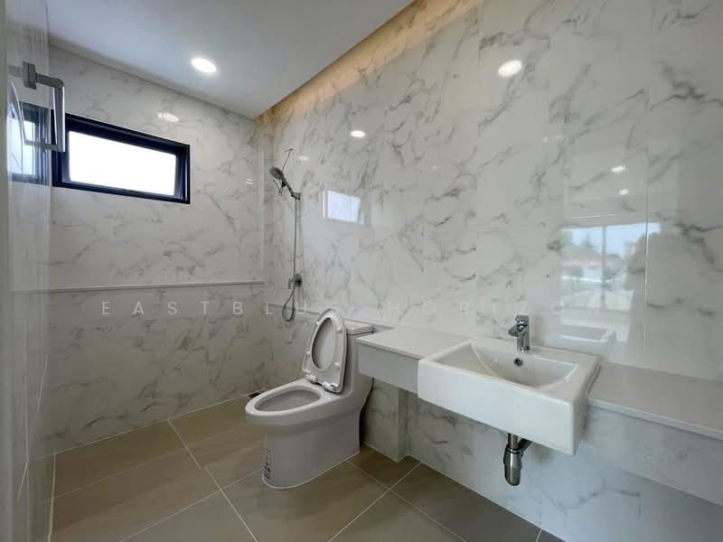 House Area Ladprao, Bangkok, Chan Kasem, Chatuchak, Bangkok, 4 Bedrooms, 250 sqm, Single Detached House For Sale, by Eastblue Horizon, 500476481 - DDproperty.com