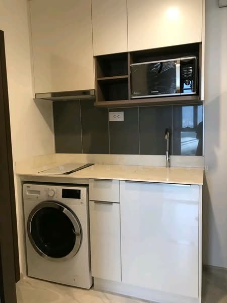 IDEO Mobi Asoke, Bangkok, New Petchaburi Road, Bang Kapi, Huai Khwang, Bangkok, 1 Bedroom, 35 sqm, Condo For Rent, by สุเทพ รอดด้วยบุญ, 500476484 - DDproperty.com