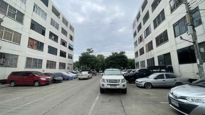 ห้องชุดเคหะชุมชนร่มเกล้า ชั้น 1, Bangkok, ราษฎร์พัฒนา, Khlong Song Ton Nun, Lat Krabang, Bangkok, 1 Bedroom, 30 sqm, Townhouse For Sale, by คุณบอส, 500476492 - DDproperty.com