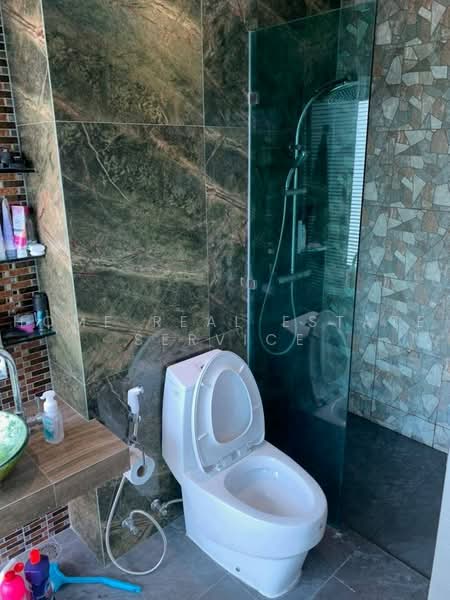 Noble Cube Pattanakarn, Bangkok, Phatthanakan Road, Suan Luang, Bangkok, 1 Bedroom, 180 sqm, Townhouse For Sale, by HOME Real Estate Service, 500476494 - DDproperty.com