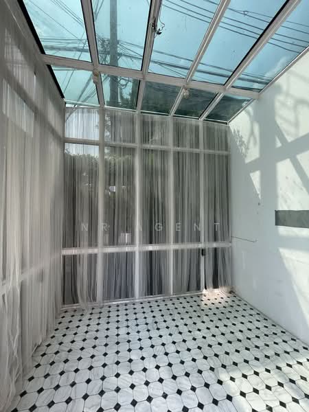 Baan Klang Muang Ratchayothin, Bangkok, 464 Phahonyothin Alley, Sena Nikhom, Chatuchak, Bangkok, 3 Bedrooms, 202 sqm, Townhouse For Sale, by NR AGENT, 500476533 - DDproperty.com