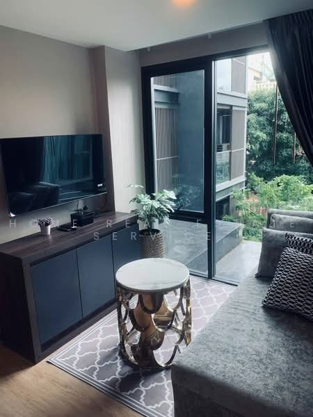 Lloyd Soonvijai-Thonglor, Bangkok, Soi Phetchaburi 47, Phetchaburi Road, Bang Kapi, Huai Khwang, Bangkok, 2 Bedrooms, 62 sqm, Condo For Rent, by HOME Real Estate Service, 500476542 - DDproperty.com
