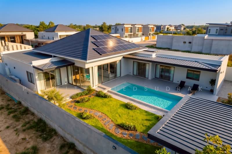 La Felice Villa Hua Hin, Prachuap Khiri Khan, Soi Hua Na 21, Thap Tai, Hua Hin, Prachuap Khiri Khan, 4 Bedrooms, 583 sqm, Single Detached House For Sale, by Pathitta Iedsudrak, 500476545 - DDproperty.com