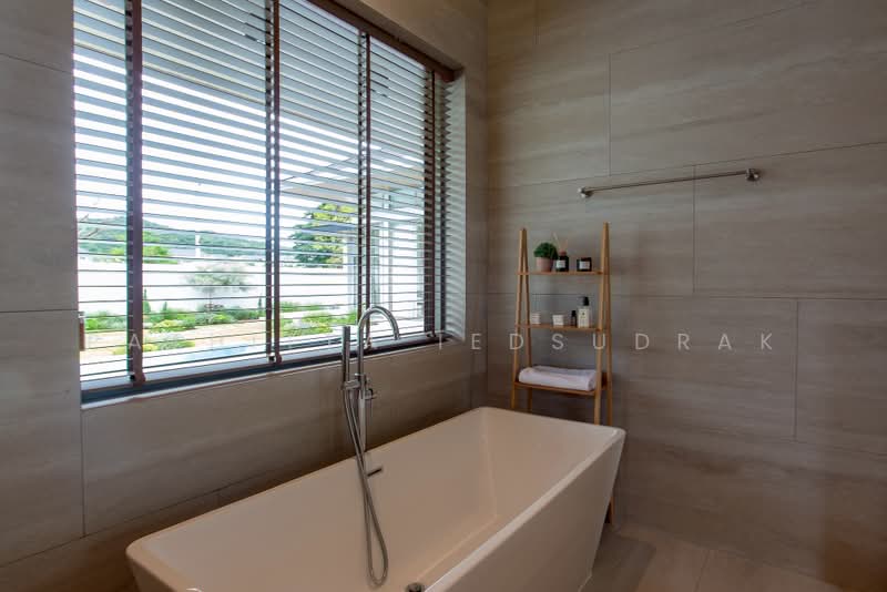 La Felice Villa Hua Hin, Prachuap Khiri Khan, Soi Hua Na 21, Thap Tai, Hua Hin, Prachuap Khiri Khan, 4 Bedrooms, 583 sqm, Single Detached House For Sale, by Pathitta Iedsudrak, 500476545 - DDproperty.com