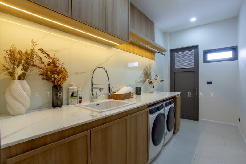 La Felice Villa Hua Hin, Prachuap Khiri Khan, Soi Hua Na 21, Thap Tai, Hua Hin, Prachuap Khiri Khan, 4 Bedrooms, 583 sqm, Single Detached House For Sale, by Pathitta Iedsudrak, 500476545 - DDproperty.com