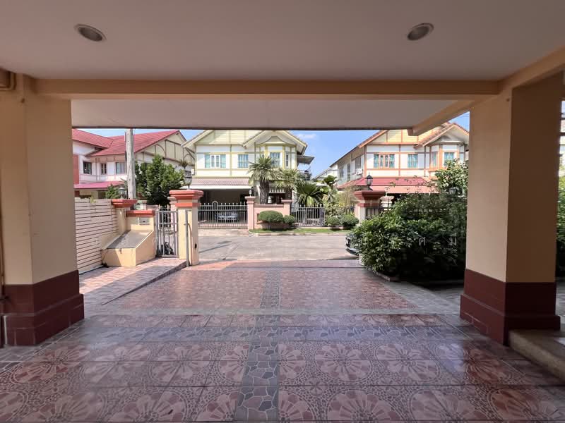 Laddarom Ratchapruek - Rattanathibet 1, Nonthaburi, 222 Ratchaphruek Rd, Bang Rak Noi, Muang Nonthaburi, Nonthaburi, 5 Bedrooms, 250 sqm, Single Detached House For Rent, by Adisorn Ploymeerassamee, 500476611 - DDproperty.com