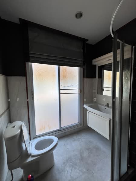 Laddarom Ratchapruek - Rattanathibet 1, Nonthaburi, 222 Ratchaphruek Rd, Bang Rak Noi, Muang Nonthaburi, Nonthaburi, 5 Bedrooms, 250 sqm, Single Detached House For Rent, by Adisorn Ploymeerassamee, 500476611 - DDproperty.com
