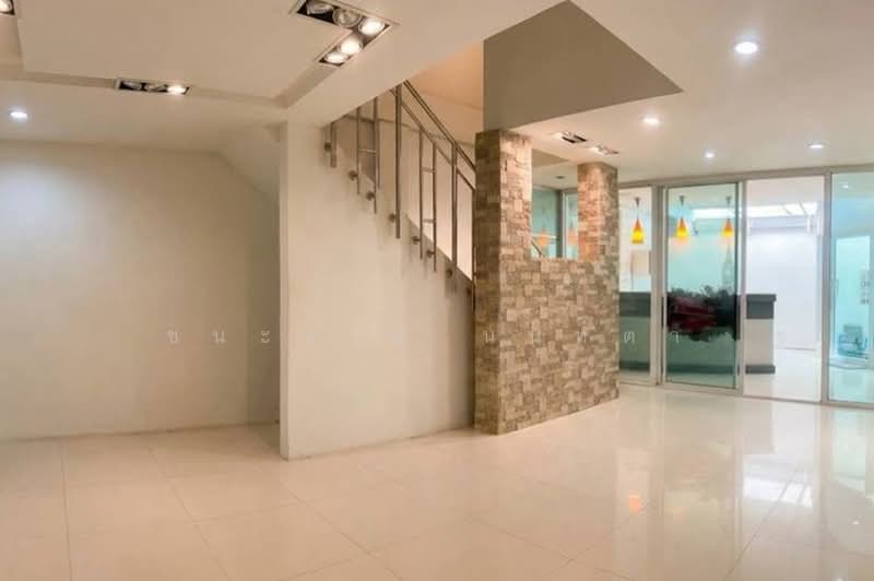 Merit Place Ladprao 87 : ทาวน์โฮม เมอริท เพลส ลาดพร้าว 87, กรุงเทพ, ซอย ลาดพร้าว 87, วังทองหลาง, กรุงเทพ, 180 ตร.ม., ทาวน์เฮ้าส์ ขาย, โดย ชนะชาติ นนท์ตา, 500476649 - DDproperty.com