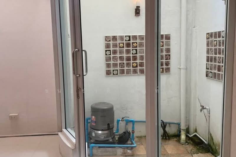 Merit Place Ladprao 87, Bangkok, Soi Ladprao 87, Wang Thonglang, Bangkok, 2 Bedrooms, 180 sqm, Townhouse For Sale, by ชนะชาติ นนท์ตา, 500476649 - DDproperty.com