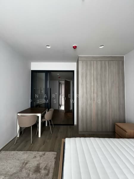 THE CROWN Residences, Bangkok, Rama 4 Road, Thung Maha Mek, Sathon, Bangkok, Studio, 28 sqm, Condo For Rent, by Nareerat Pimsawang, 500476654 - DDproperty.com
