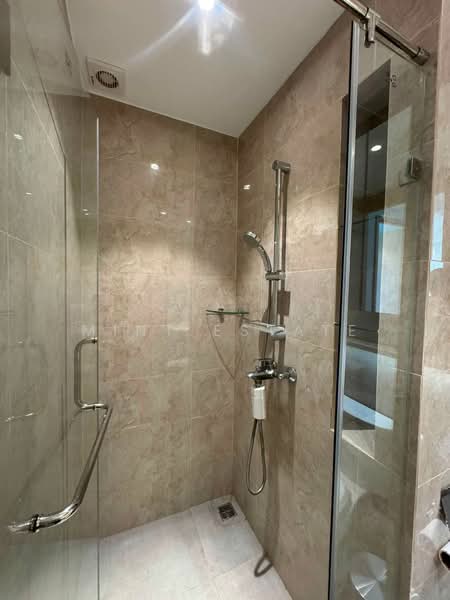 Regal Sathon-Naradhiwas, Bangkok, Naradhiwas Rajanagarindra Road, Thung Maha Mek, Sathon, Bangkok, 1 Bedroom, 38 sqm, Condo For Rent, by Mint Estate, 500476656 - DDproperty.com