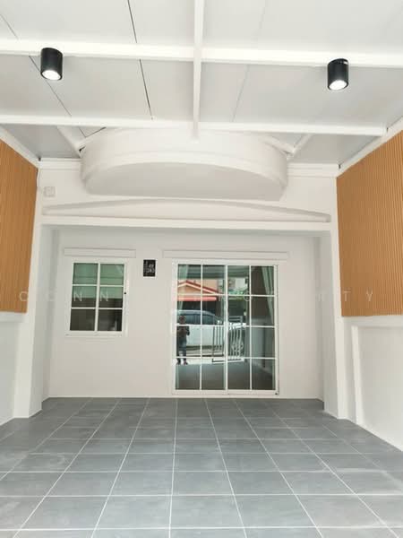 Moobaan Mueang Pracha Hatairat 35 : หมู่บ้านเมืองประชา หทัยราษฎร์ 35, กรุงเทพ, ถนนหทัยราษฎร์, สามวาตะวันตก, คลองสามวา, กรุงเทพ, 100 ตร.ม., ทาวน์เฮ้าส์ ขาย, โดย Connex Property, 500476685 - DDproperty.com