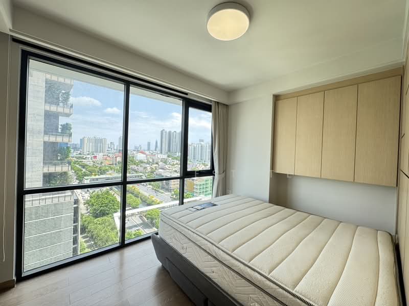 Regal Sathon-Naradhiwas, Bangkok, Naradhiwas Rajanagarindra Road, Thung Maha Mek, Sathon, Bangkok, 2 Bedrooms, 44 sqm, Condo For Rent, by Mint Estate, 500476686 - DDproperty.com