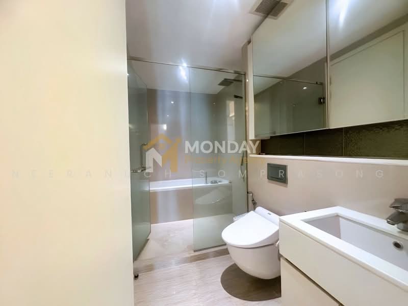 H Sukhumvit 43, Bangkok, 28 Sukhumvit 34 Road, Khlong Tan Nua, Watthana, Bangkok, 1 Bedroom, 38 sqm, Condo For Sale, by Neeranuch Somprasong, 500476699 - DDproperty.com