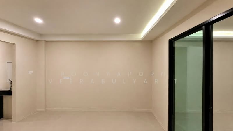 ให้เช่าทาวน์โฮม : ซอยจรัญสนิทวงศ์ 90, กรุงเทพ, จรัญสนิทวงศ์, บางอ้อ, บางพลัด, กรุงเทพ, 48 ตร.ม., ทาวน์เฮ้าส์ ให้เช่า, โดย Poonyaporn Veerabulyarit, 500476702 - DDproperty.com