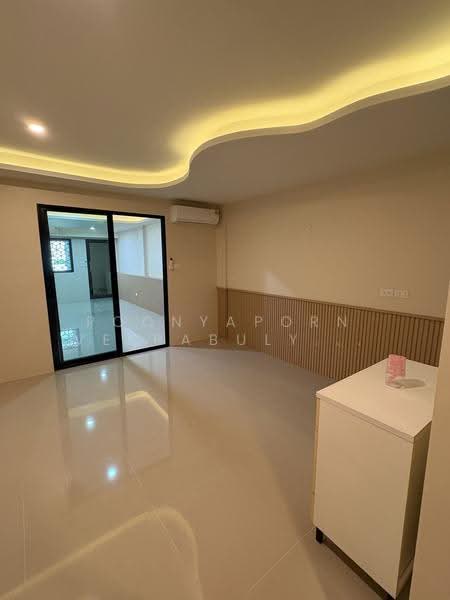 ให้เช่าทาวน์โฮม : ซอยจรัญสนิทวงศ์ 90, Bangkok, จรัญสนิทวงศ์, Bang O, Bang Phlat, Bangkok, 1 Bedroom, 48 sqm, Townhouse For Rent, by Poonyaporn Veerabulyarit, 500476702 - DDproperty.com