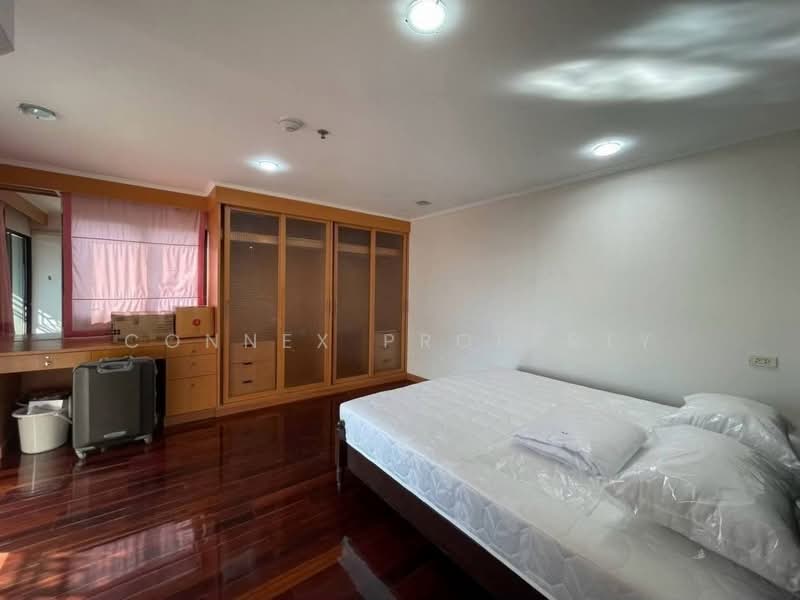 Lumpini Ville Phahol-Suthisarn, Bangkok, 23 Inthamara 2 Alley, Samsen Nai, Phaya Thai, Bangkok, 2 Bedrooms, 69 sqm, Condo For Sale, by Connex Property, 500476721 - DDproperty.com