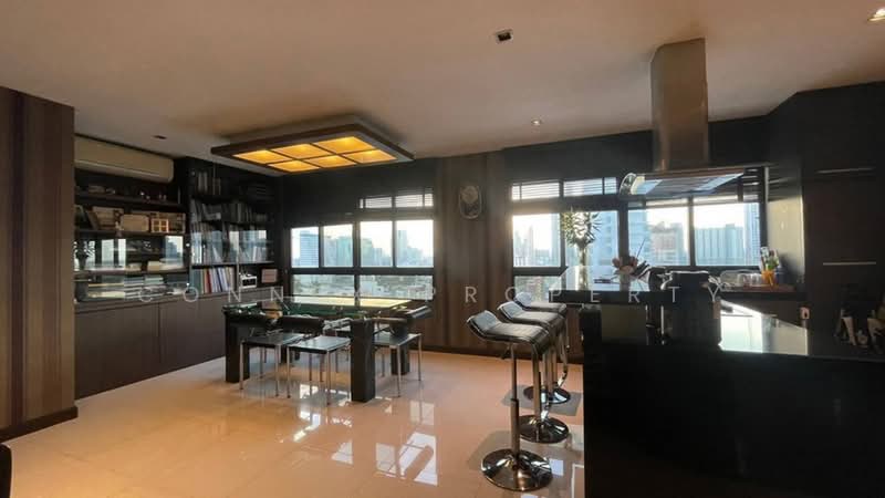 Lumpini Ville Phahol-Suthisarn, Bangkok, 23 Inthamara 2 Alley, Samsen Nai, Phaya Thai, Bangkok, 3 Bedrooms, 138 sqm, Condo For Sale, by Connex Property, 500476725 - DDproperty.com