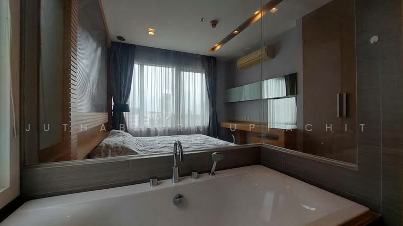 Siri At Sukhumvit, Bangkok, 902 Sukhumvit Road, Phra Kanong, Khlong Toei, Bangkok, 2 Bedrooms, 72 sqm, Condo For Rent, by Juthabhorn Uppachit (Amy), 500476765 - DDproperty.com