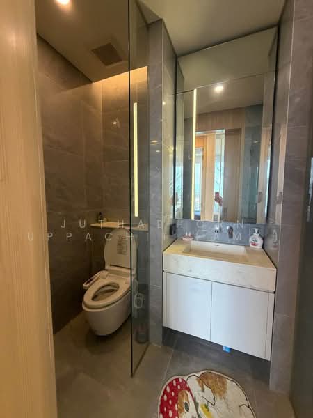 Siamese Exclusive Sukhumvit 31, Bangkok, 75 Soi Sukhumvit 31, Khlong Tan Nua, Watthana, Bangkok, 3 Bedrooms, 102 sqm, Condo For Rent, by Juthabhorn Uppachit (Amy), 500476769 - DDproperty.com