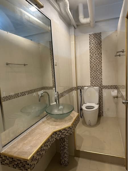 MRTลาดพร้าว, Bangkok, Chan Kasem, Chatuchak, Bangkok, 6 Bedrooms, 300 sqm, Townhouse For Rent, by Thiya Chaysabut, 500476811 - DDproperty.com