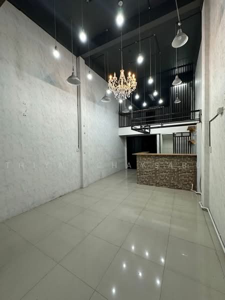 MRTลาดพร้าว, กรุงเทพ, จันทรเกษม, จตุจักร, กรุงเทพ, 300 ตร.ม., ทาวน์เฮ้าส์ ให้เช่า, โดย Thiya Chaysabut, 500476811 - DDproperty.com