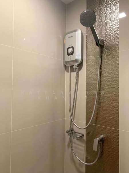 IDEO Sathorn-Wongwian Yai, Bangkok, 219 Soi Krung Thonburi 1, Khlong Ton Sai, Khlong San, Bangkok, 1 Bedroom, 27 sqm, Condo For Rent, by Rattanaporn Khamlit, 500476818 - DDproperty.com