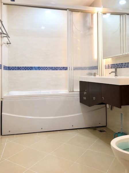 Life @ Sukhumvit 65, Bangkok, Sukhumvit Road, Phra Kanong Nua, Watthana, Bangkok, 2 Bedrooms, 60 sqm, Condo For Rent, by รัชกานต์ อัจฉริยะโพธา, 500476854 - DDproperty.com