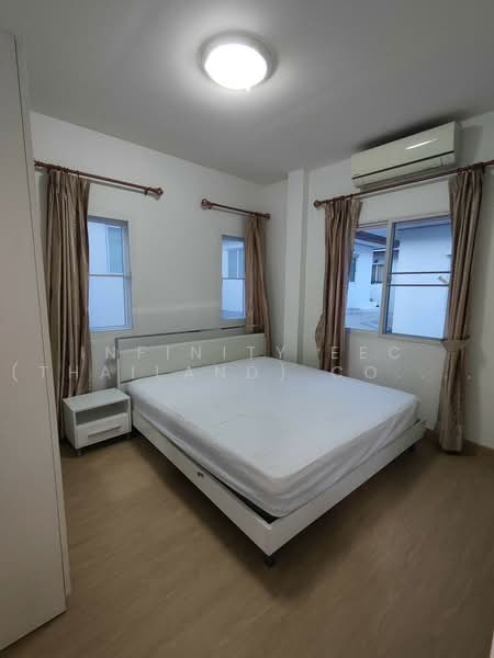 Tada Town Sriracha, Chon Buri (Pattaya), Bang Phra, Si Racha, Chon Buri (Pattaya), 3 Bedrooms, 240 sqm, Single Detached House For Rent, by Infinity EEC (Thailand) Co., Ltd., 500476881 - DDproperty.com