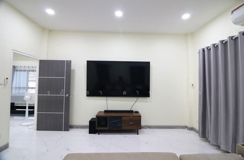 3-Bedroom Luxury Home in Mu Mon, Udon Thani for Sale, Udon Thani, Mu Mon, Muang Udon Thani, Udon Thani, 3 Bedrooms, 265 sqm, Single Detached House For Sale, by วีรภัทรา ดาร์เปอร์, 500476888 - DDproperty.com