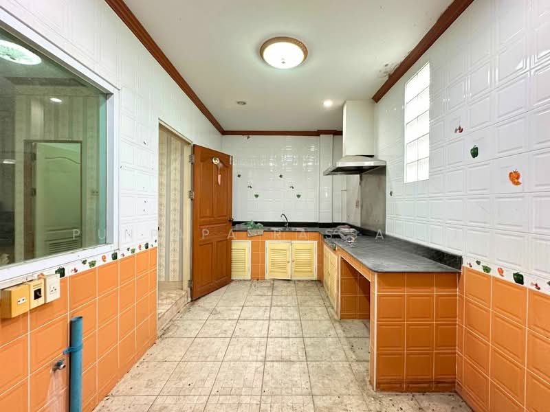 Kanchanaluk 4, Nonthaburi, Bang Muang, Bang Yai, Nonthaburi, 3 Bedrooms, 180 sqm, Townhouse For Sale, by Punpapa Rassamee, 500476891 - DDproperty.com