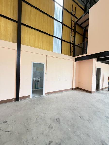 Warehouse & Office for Rent in Lat Krabang (SPSJP582), Bangkok, Lat Krabang, Bangkok, , 300 sqm, Warehouse/Factory For Rent, by Khun Jane, 500476894 - DDproperty.com