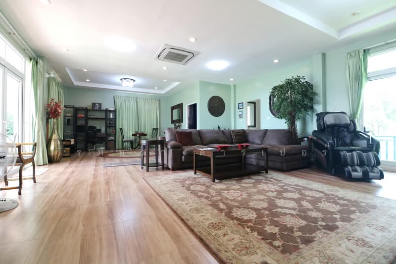 บ้านเดี่ยวหรู 4 ห้องนอน 5 ห้องน้ำ พร้อมที่ดิน 6 ไร่ ในโครงการวานนท์นิวาส อำเภอสกลนคร, สกลนคร, วานรนิวาส, สกลนคร, 215 ตร.ม., บ้านเดี่ยว ขาย, โดย วีรภัทรา ดาร์เปอร์, 500476895 - DDproperty.com