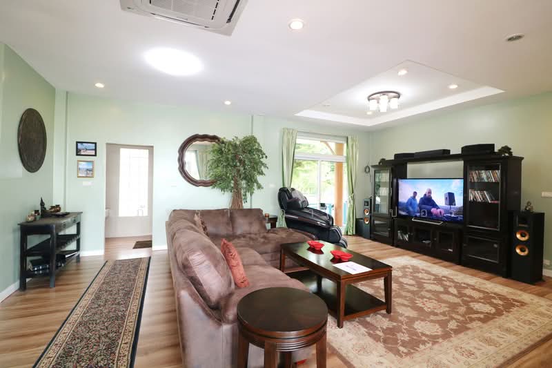 Luxury 4 Brm 5 Bth Home with 6 Rai Land in Wanon Niwat, Sakon Nakhon, Wanon Niwat, Sakon Nakhon, 4 Bedrooms, 215 sqm, Single Detached House For Sale, by วีรภัทรา ดาร์เปอร์, 500476895 - DDproperty.com