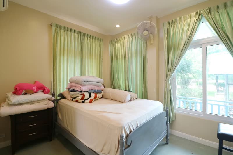 Luxury 4 Brm 5 Bth Home with 6 Rai Land in Wanon Niwat, Sakon Nakhon, Wanon Niwat, Sakon Nakhon, 4 Bedrooms, 215 sqm, Single Detached House For Sale, by วีรภัทรา ดาร์เปอร์, 500476895 - DDproperty.com