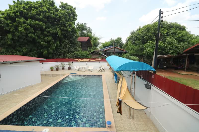 ขายบ้านเดี่ยวพร้อมสระว่ายน้ำ 3 ห้องนอน สว่างแดนดิน สกลนคร, สกลนคร, บ้านถ่อน, สว่างแดนดิน, สกลนคร, 160 ตร.ม., บ้านเดี่ยว ขาย, โดย วีรภัทรา ดาร์เปอร์, 500476925 - DDproperty.com
