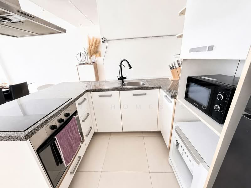Fullerton Sukhumvit, Bangkok, Sukhumvit Road, Khlong Tan Nua, Watthana, Bangkok, 2 Bedrooms, 96 sqm, Condo For Sale, by Jentina Homes & Co, 500476927 - DDproperty.com