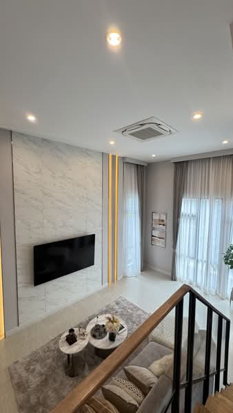 Baan Klang Muang Classe Sukhumvit 77 : บ้านกลางเมือง คลาสเซ่ สุขุมวิท 77, กรุงเทพ, ซอยอ่อนนุช 21, สวนหลวง, กรุงเทพ, 190 ตร.ม., ทาวน์เฮ้าส์ ขาย, โดย มาสสิณี ธนธัญนพรัตน์, 500476931 - DDproperty.com