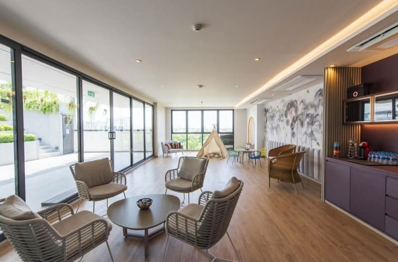 Bearing Residence, Bangkok, No. 12, Bearing Residence, Soi 5, Bang Na, Bangkok, 1 Bedroom, 64 sqm, Condo For Rent, by Khun Zia, 500476934 - DDproperty.com