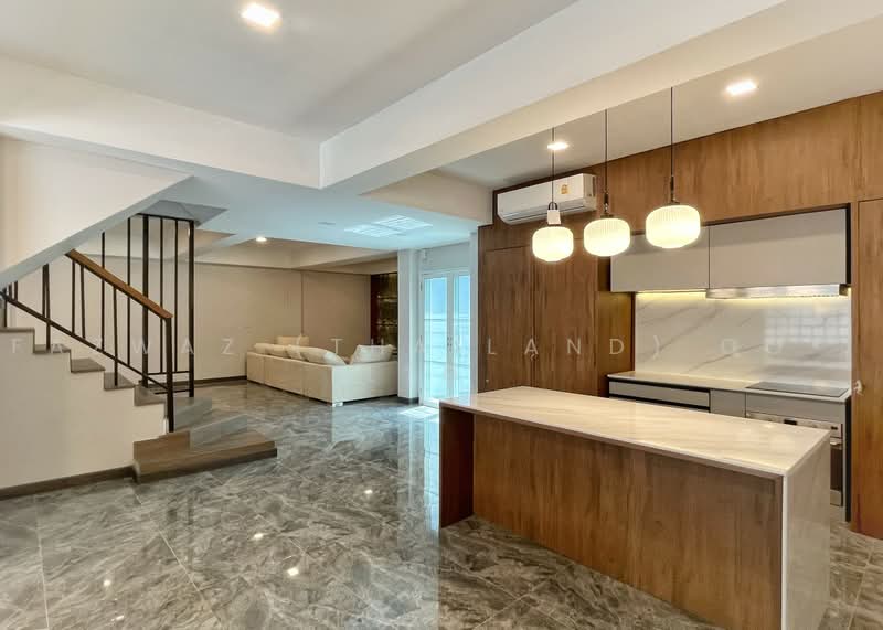 White Mansion Thonglor 25 | Luxury 5-Storey 600 SqM Pet-Friendly House, Bangkok, Khlong Toei, Bangkok, 4 Bedrooms, 600 sqm, Single Detached House For Rent, by Fazwaz (Thailand) Co., Ltd., 500476944 - DDproperty.com