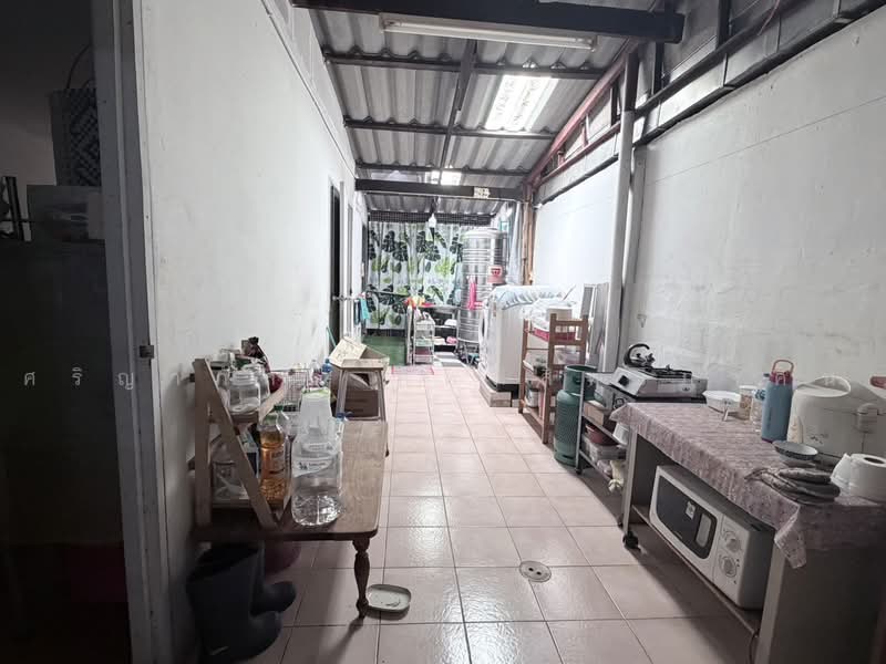 ลาดพร้าว, Bangkok, Lat Phrao, Bangkok, 2 Bedrooms, 120 sqm, Townhouse For Sale, by ศริญาภัสร์ กิตติสิทธิ์ภาคิน, 500476985 - DDproperty.com