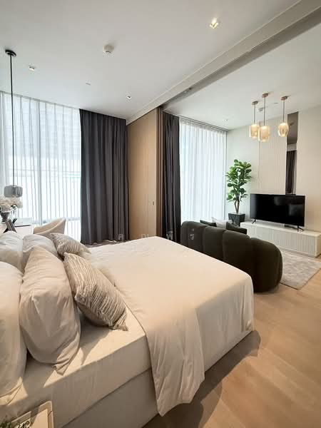 ASHTON Silom, Bangkok, 166 Silom Road, Bang Rak, Bangkok, 1 Bedroom, 50 sqm, Condo For Sale, by คุณพีร์, 500477015 - DDproperty.com