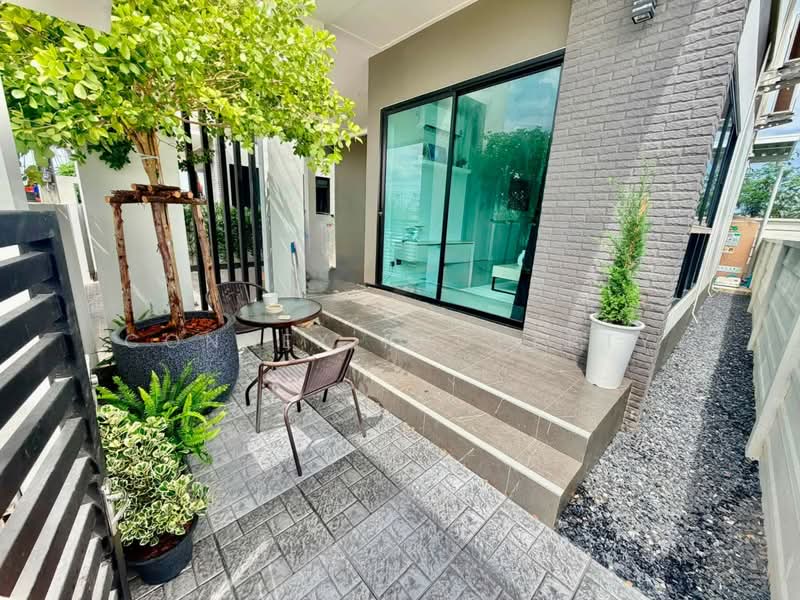 Mega Bangna / IKEA | Fully furnished house close to Suvarnabhumi Airport, Mega Bangna / IKEA, Samut Prakan, , Bangphli Yai, Bang Plee, Samut Prakan, 4 Bedrooms, 21 sqm, Single Detached House For Rent, by Connex Property, 500477028 - DDproperty.com
