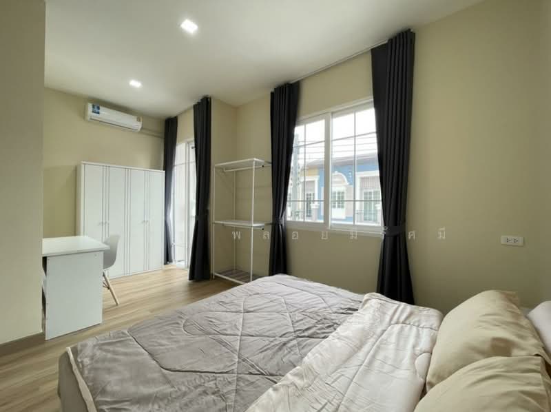 Golden Town Future-Rangsit, Pathum Thani, Soi Rangsit-Nakhon Nayok 13, Rangsit-Nakhon Nayok Road, Prachathipat, Thanyaburi, Pathum Thani, 3 Bedrooms, 100 sqm, Townhouse For Rent, by Adisorn Ploymeerassamee, 500477046 - DDproperty.com
