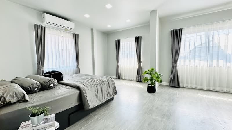 Baan Fah Piyarom Premier Park Phase 10, Pathum Thani, Bung Kham Proi, Lam Luk Ka, Pathum Thani, 3 Bedrooms, 268 sqm, Single Detached House For Sale, by Jintana Ongsurakul, 500477057 - DDproperty.com