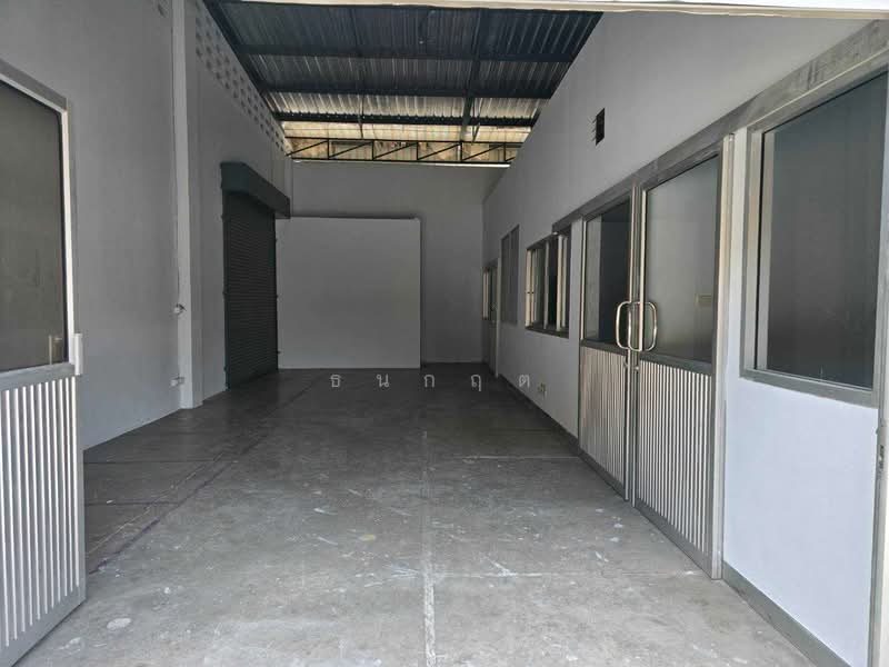ให้เช่าโกดัง ใกล้ เซ็นทรัลพระราม 2 พื้นที่ 100 ตรม. **ซอยพุทธบูชา จอมทอง บางมด, Bangkok, Bangmot, Chom Thong, Bangkok, , 100 sqm, Warehouse/Factory For Rent, by ธนกฤต, 500477076 - DDproperty.com