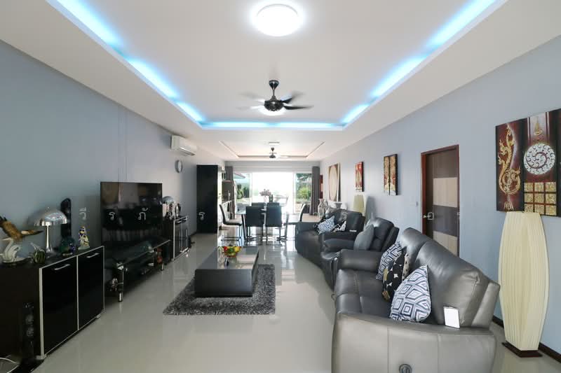 Luxury 4BR 5BA Lakeside Home for Sale Ban Tat, Udon Thani, Ban Tat, Muang Udon Thani, Udon Thani, 4 Bedrooms, 299 sqm, Single Detached House For Sale, by วีรภัทรา ดาร์เปอร์, 500477141 - DDproperty.com