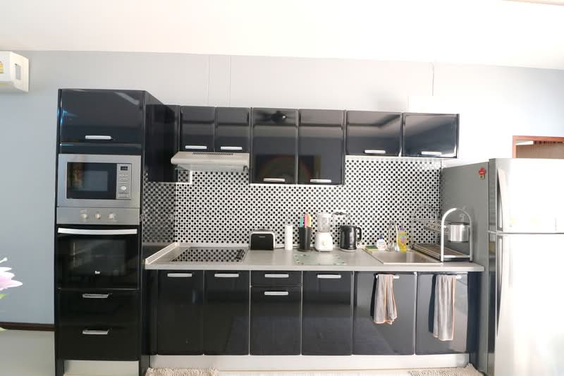 Luxury 4BR 5BA Lakeside Home for Sale Ban Tat, Udon Thani, Ban Tat, Muang Udon Thani, Udon Thani, 4 Bedrooms, 299 sqm, Single Detached House For Sale, by วีรภัทรา ดาร์เปอร์, 500477141 - DDproperty.com